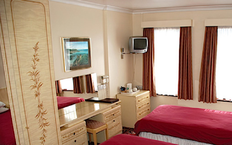 Talana Hotel Saint Helier Ngoại thất bức ảnh